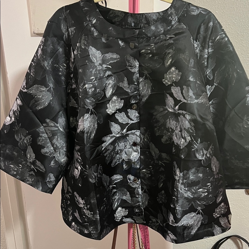 Isaac Mizrahi Black and Gray Floral Blouse